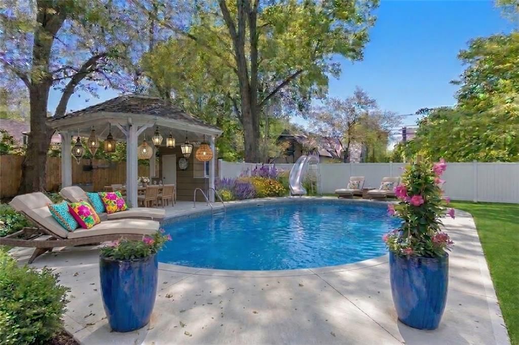 639 W 55 Street, Kansas City, MO: listing photo 2