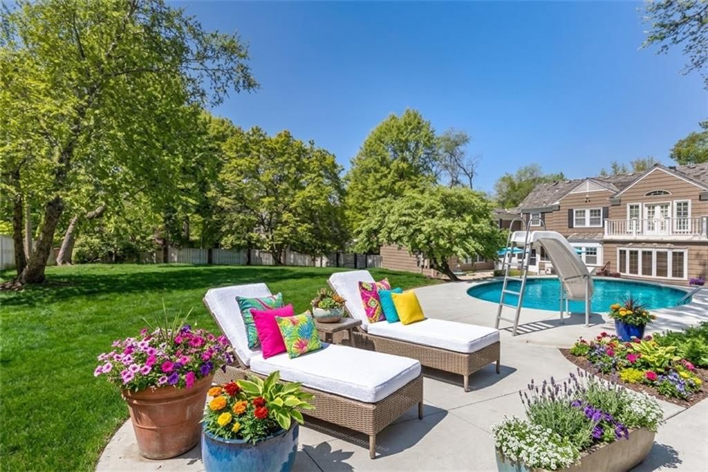 639 W 55 Street, Kansas City, MO: listing photo 3