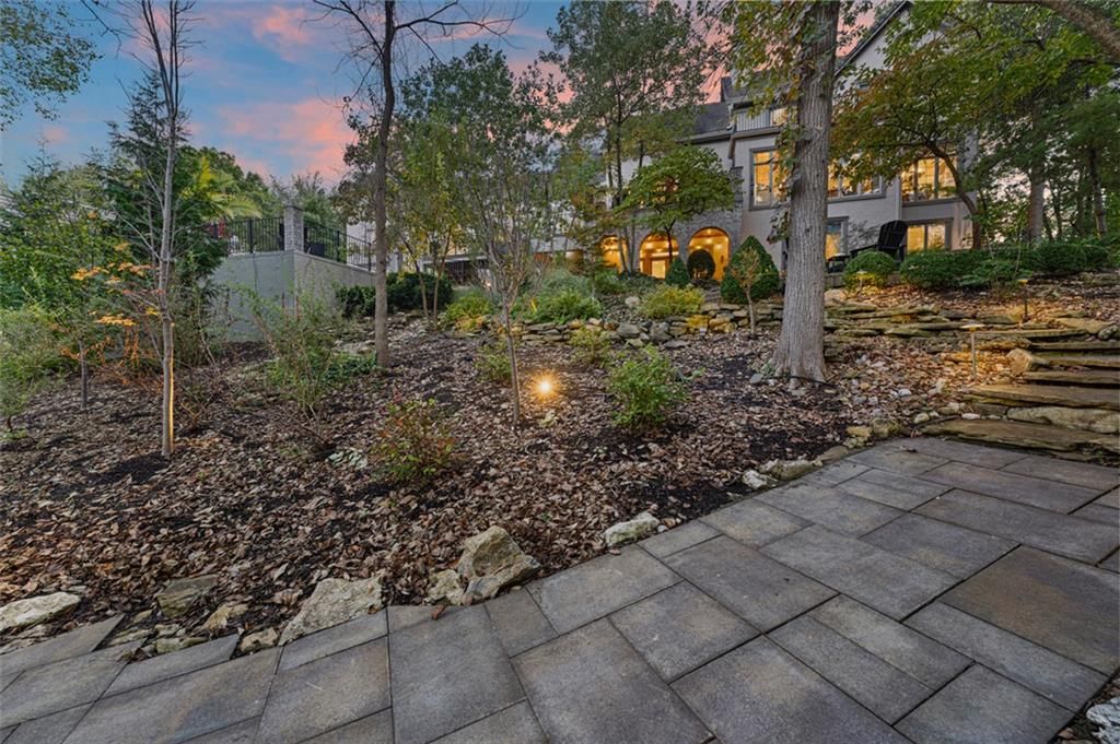 Photo 83 of 90 - 60 E Dundee Circle, Loch Lloyd, MO 64012