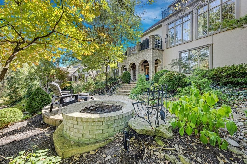 Photo 80 of 90 - 60 E Dundee Circle, Loch Lloyd, MO 64012