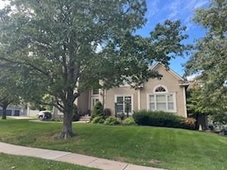 6732 Legler Street, Shawnee, KS: listing photo 2