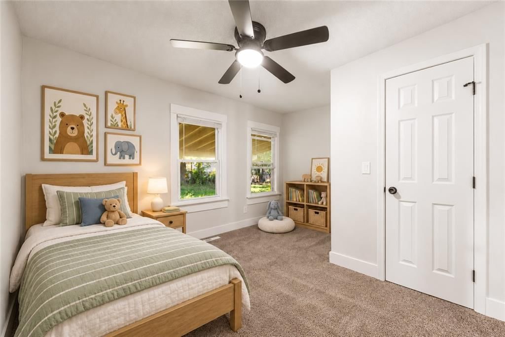 Photo 12 of 22 - 3426 Cypress Avenue, Kansas City, MO 64130