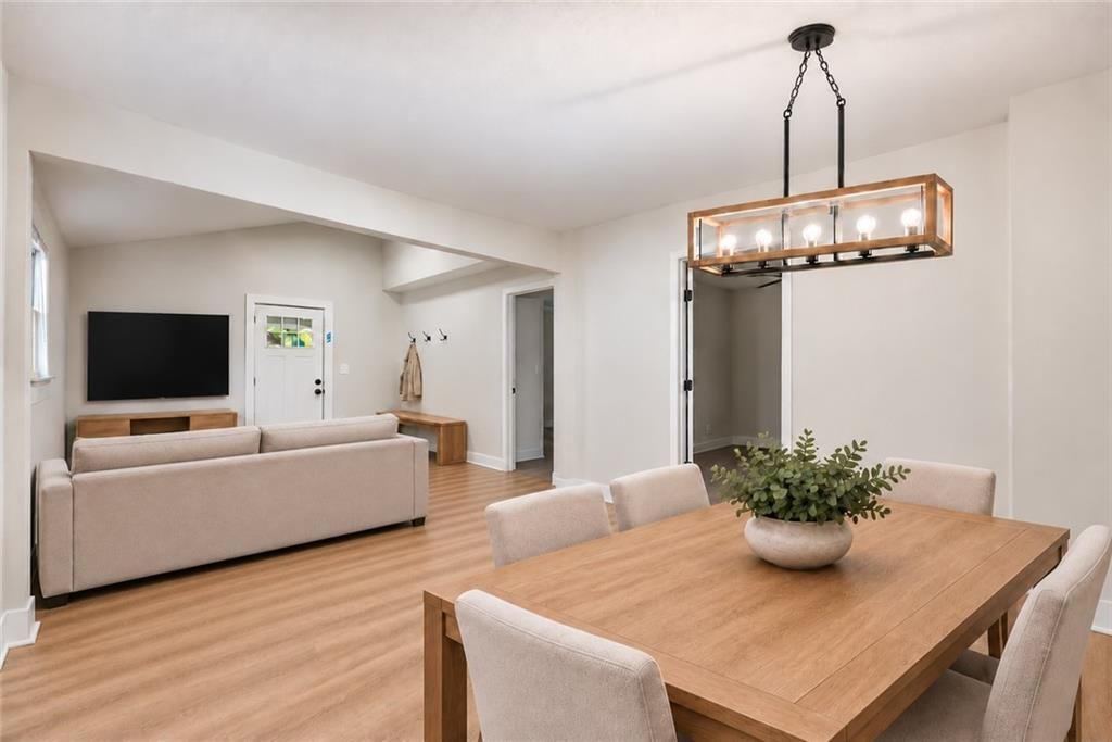 Statement lighting at 3426 Cypress Avenue, Kansas City, MO 64130