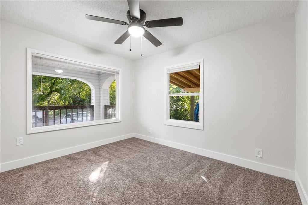 Photo 17 of 22 - 3426 Cypress Avenue, Kansas City, MO 64130