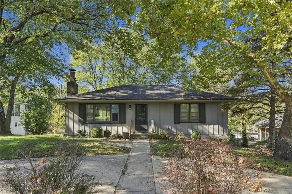 2206 Wilson Avenue, Leavenworth, KS