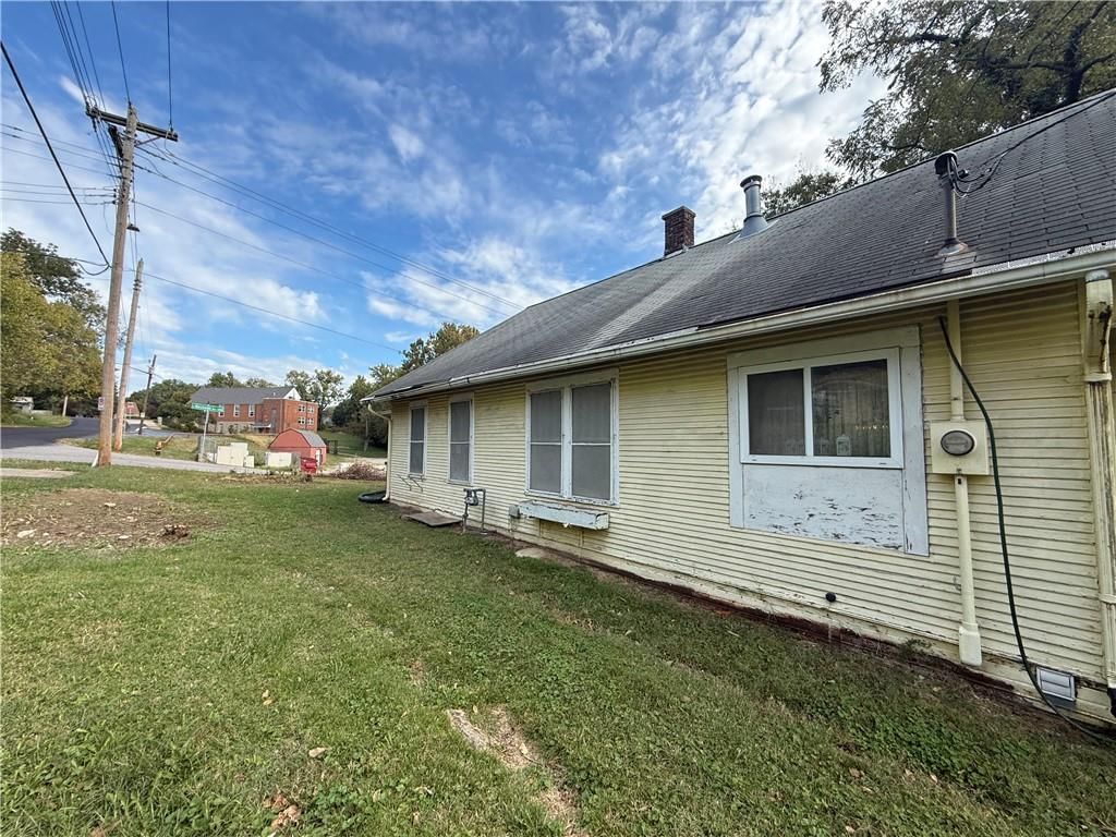 1301 E Mechanic Avenue, Independence, MO: listing photo 2