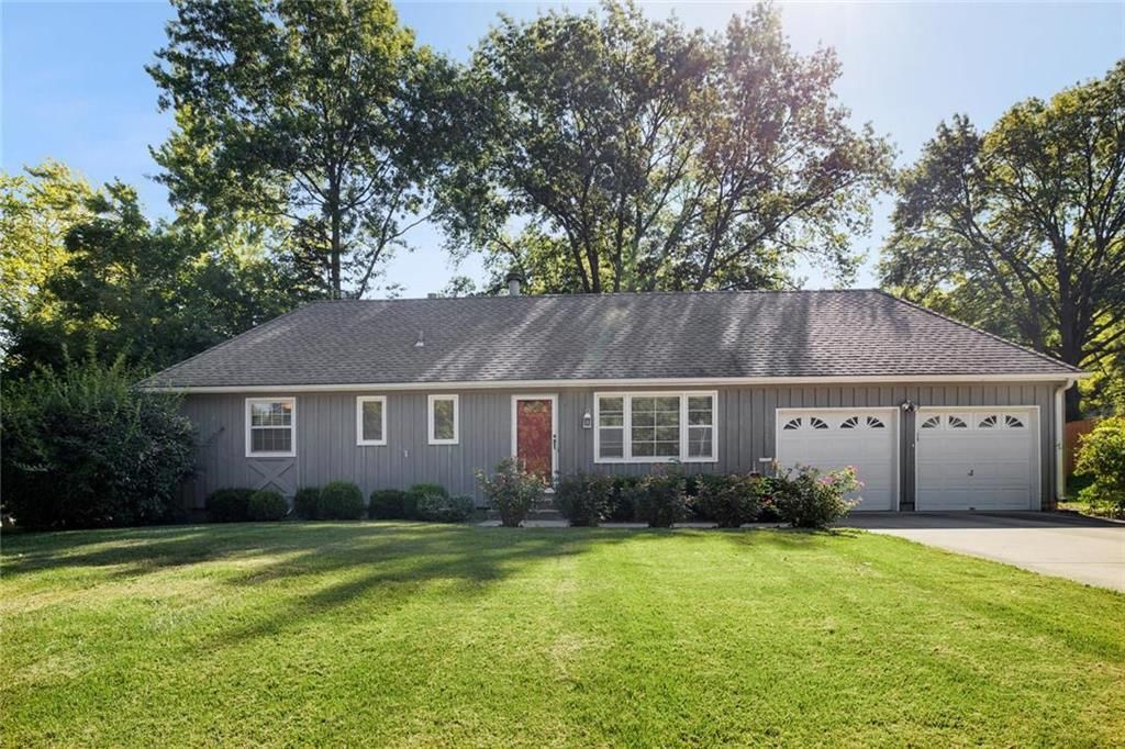 7601 Russell Street, Prairie Village, KS