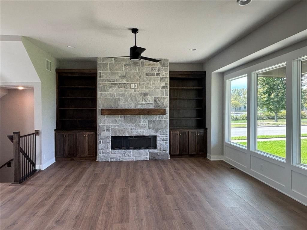 1820 SW Arbormist Drive, Lee's Summit, MO: listing photo 3
