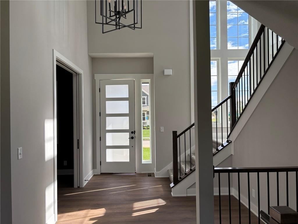 1820 SW Arbormist Drive, Lee's Summit, MO: listing photo 2