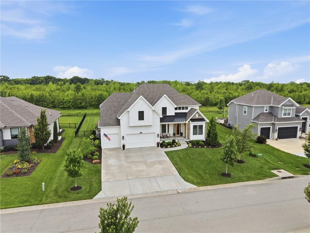 14798 S Parkhill Street, Olathe, KS