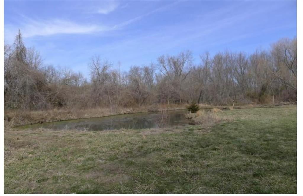11740 Parallel Parkway, Kansas City, KS: listing photo 3