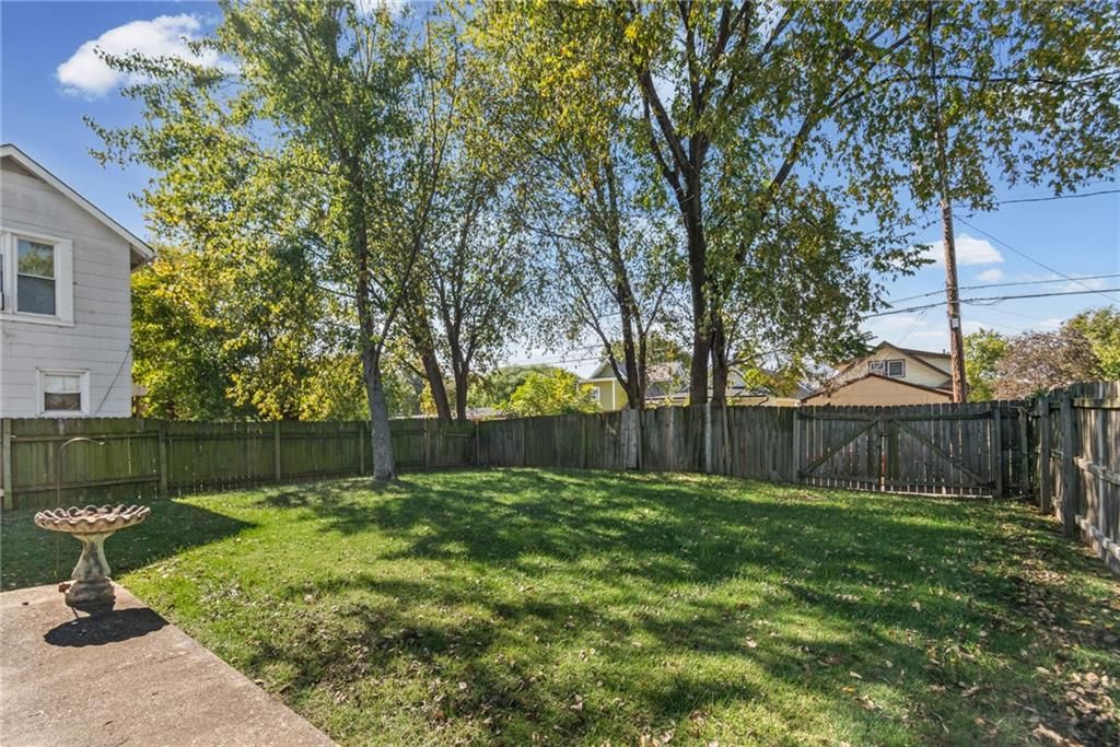 Photo 33 of 33 - 2034 Van Brunt Boulevard