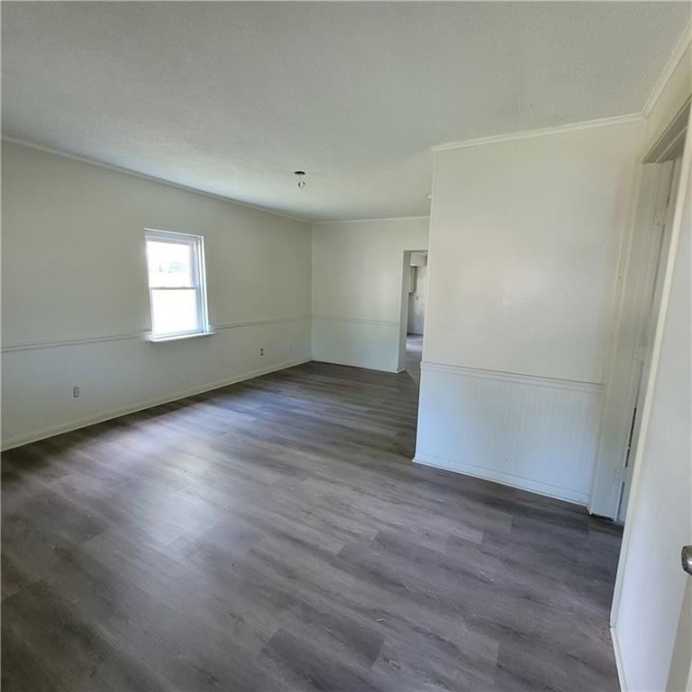 Photo 17 of 58 - 11909 E Kentucky Avenue, Sugar Creek, MO 64054