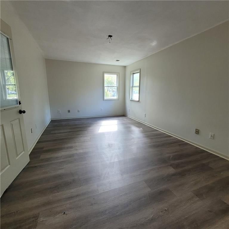 Photo 33 of 58 - 11909 E Kentucky Avenue, Sugar Creek, MO 64054