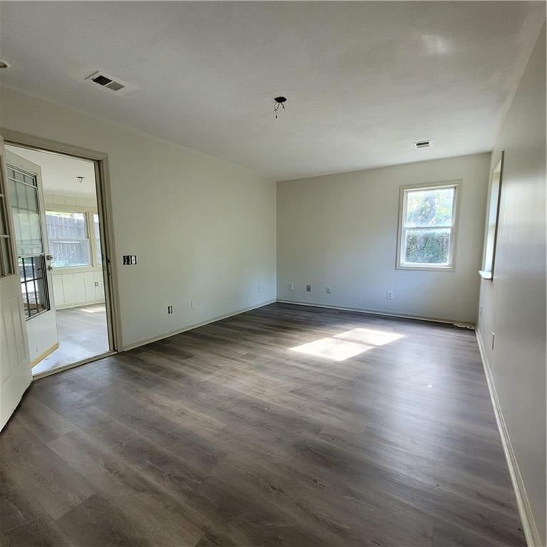 Photo 27 of 58 - 11909 E Kentucky Avenue, Sugar Creek, MO 64054
