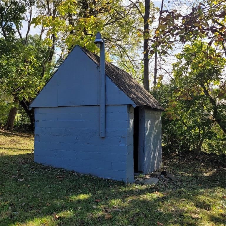 Photo 50 of 58 - 11909 E Kentucky Avenue, Sugar Creek, MO 64054