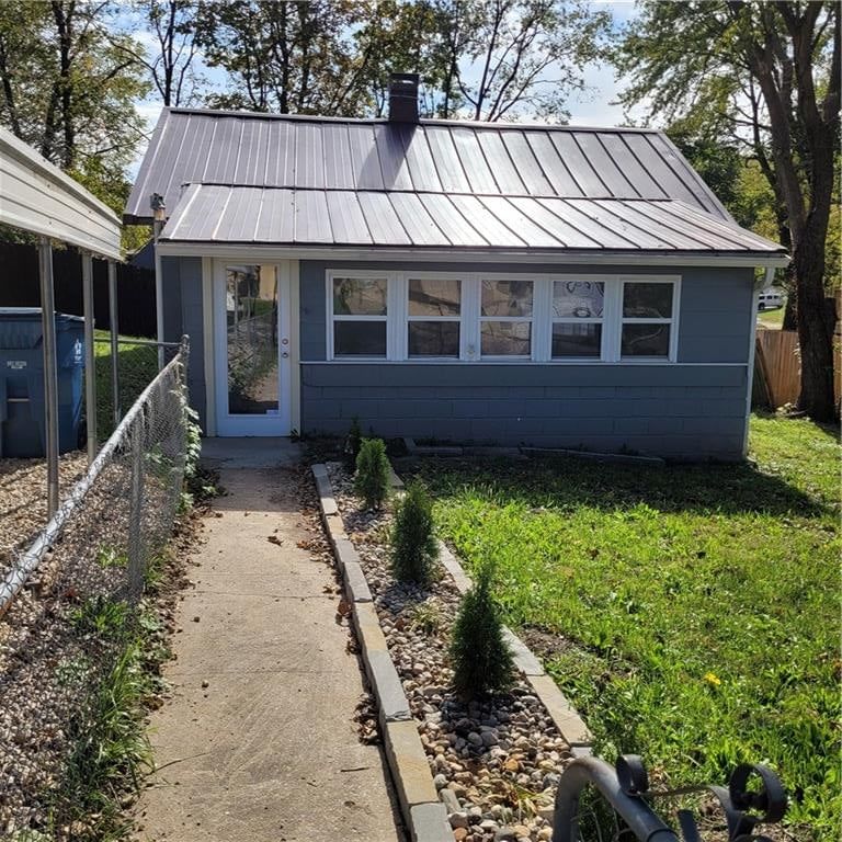 11909 E Kentucky Avenue, Sugar Creek, MO: listing photo 2