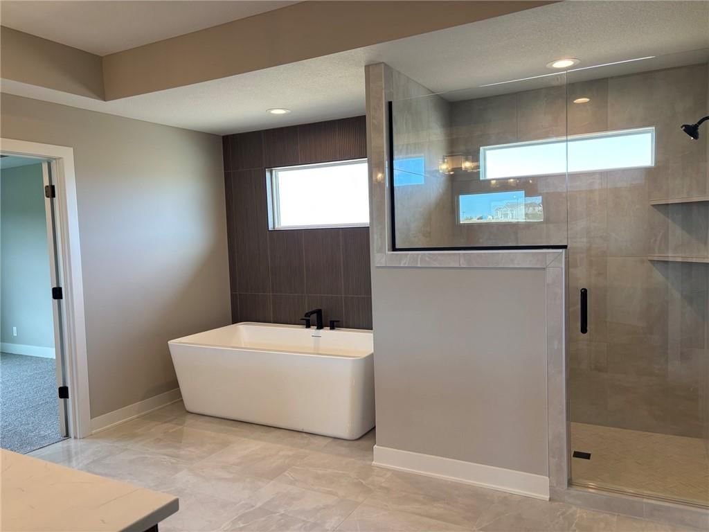 Photo 13 of 23 - 1816 SW Arbormist Drive, Lee's Summit, MO 64082