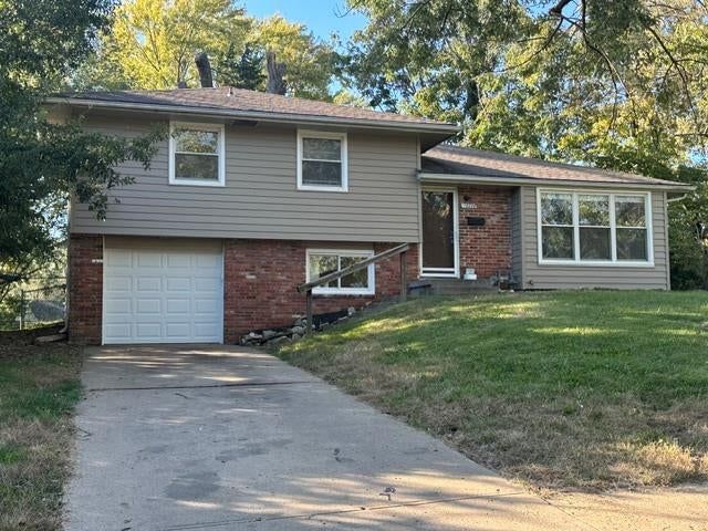 10208 Belmont Avenue, Kansas City, MO: listing photo 2