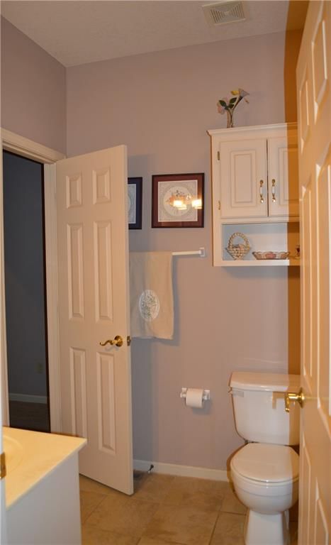 White trim and beige walls at 3101 NE 63 Terrace, Gladstone, MO 64119