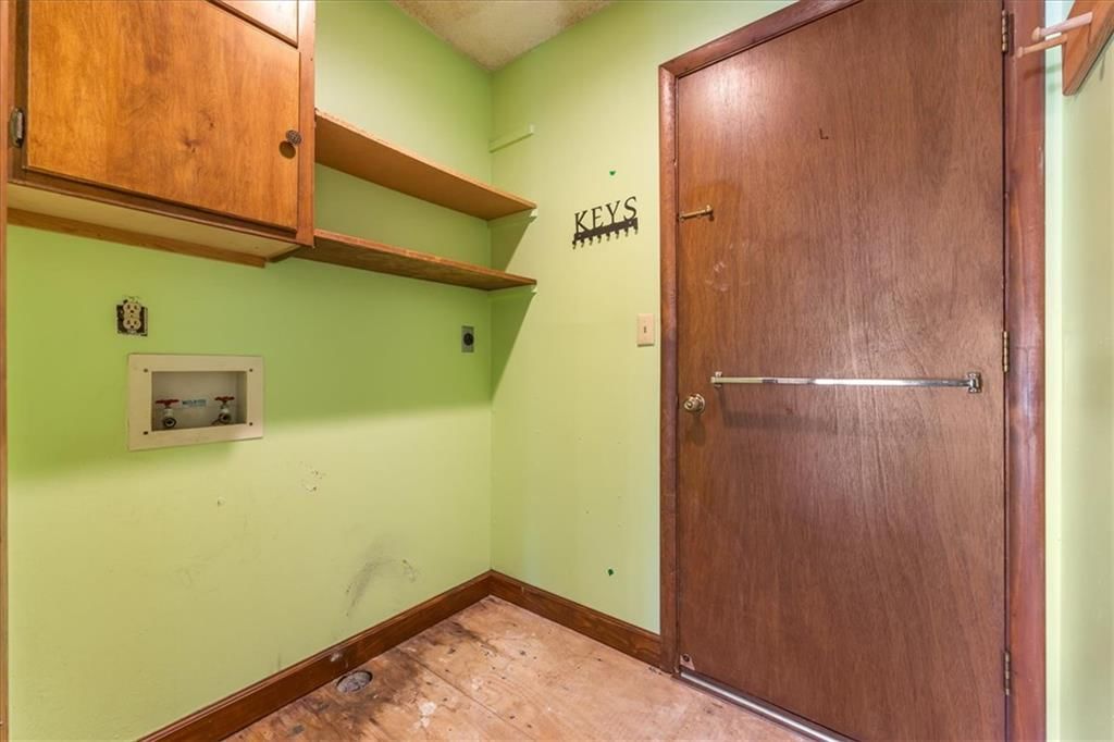 Photo 11 of 27 - 14705 W 91st Place, Lenexa, KS 66215