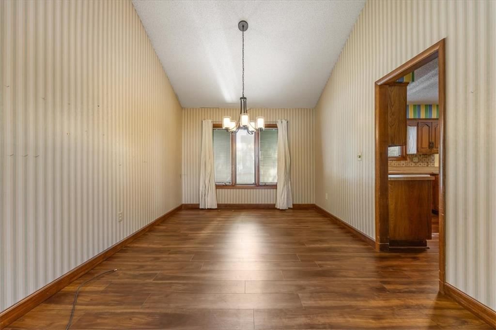 Photo 6 of 27 - 14705 W 91st Place, Lenexa, KS 66215