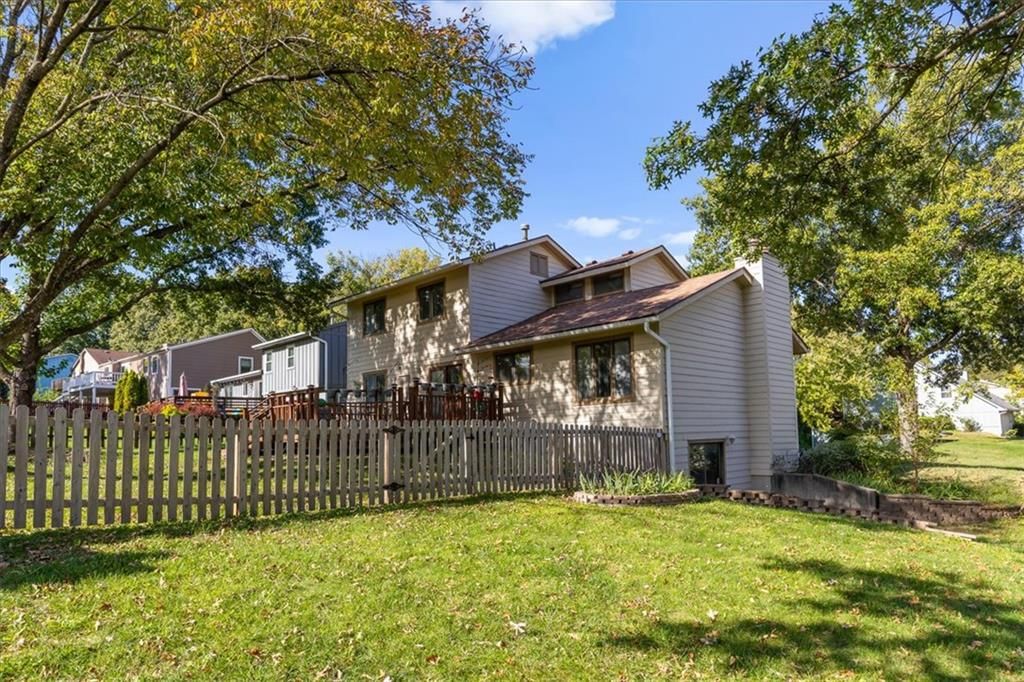 Photo 27 of 27 - 14705 W 91st Place, Lenexa, KS 66215