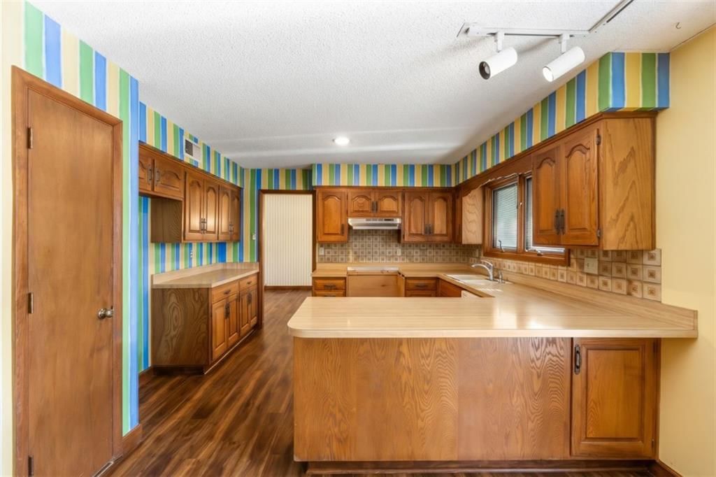 Photo 9 of 27 - 14705 W 91st Place, Lenexa, KS 66215