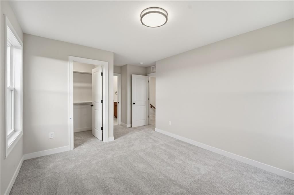Photo 22 of 33 - 18555 W 195th Street, Spring Hill, KS 66083