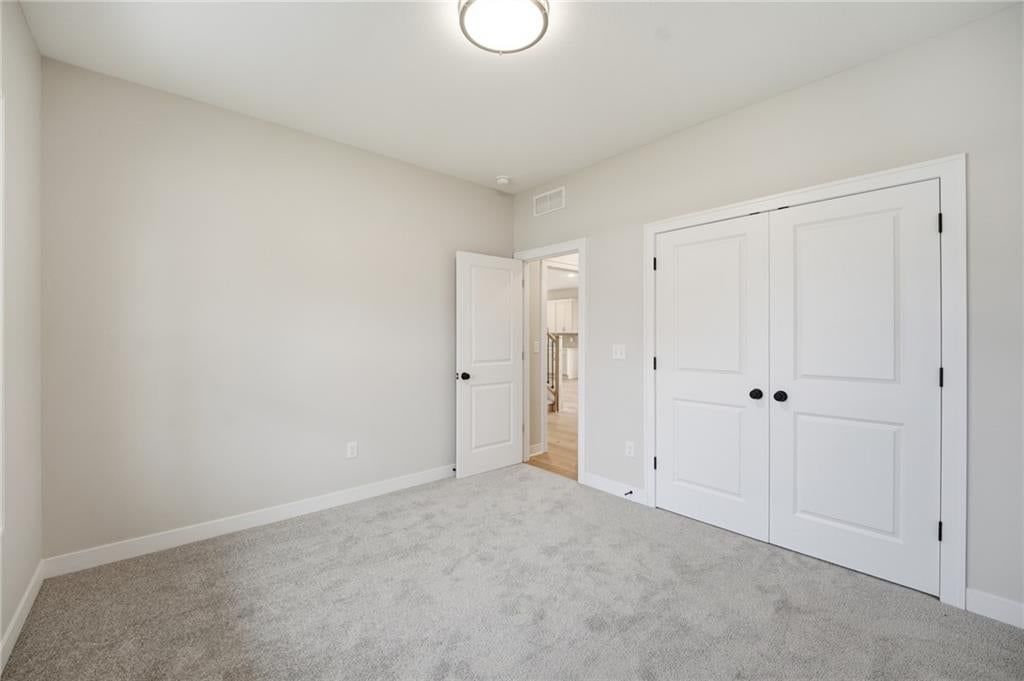 Photo 14 of 33 - 18555 W 195th Street, Spring Hill, KS 66083