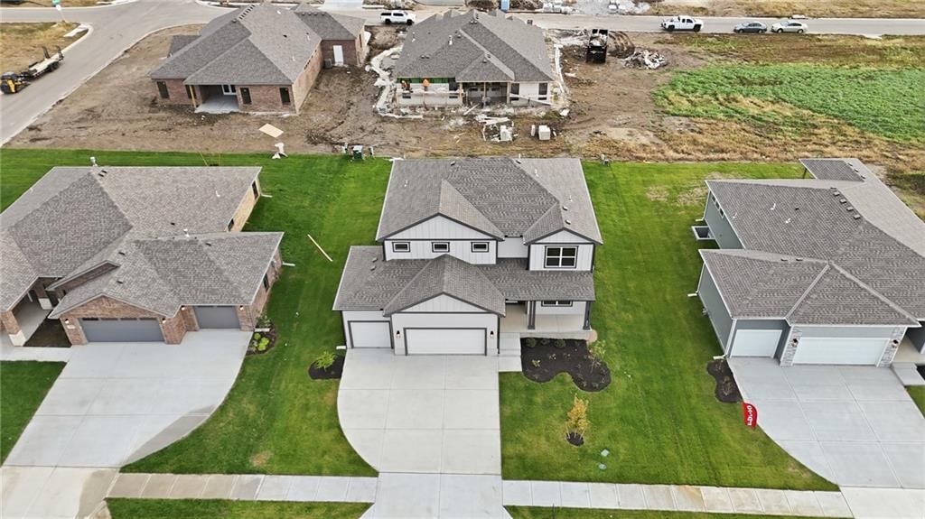 Photo 32 of 33 - 18555 W 195th Street, Spring Hill, KS 66083