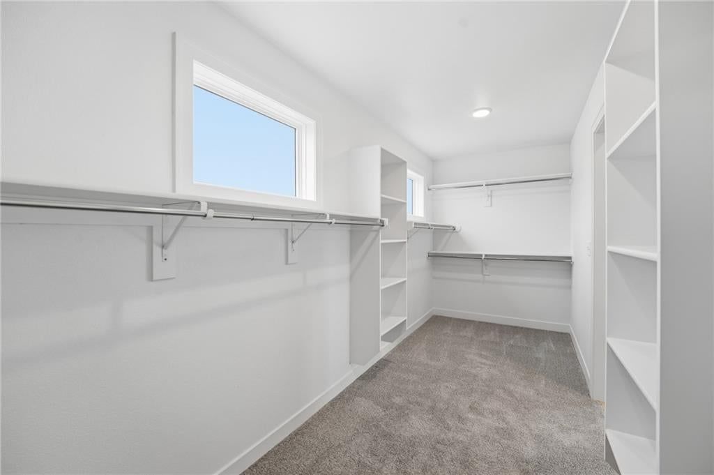 Photo 6 of 33 - 18555 W 195th Street, Spring Hill, KS 66083