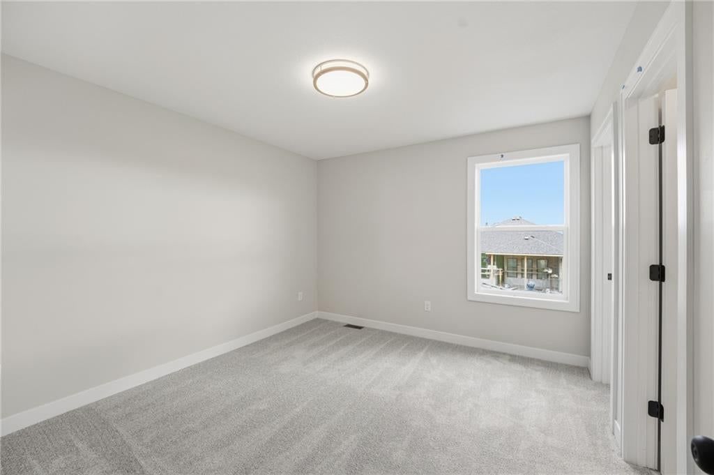 Photo 24 of 33 - 18555 W 195th Street, Spring Hill, KS 66083