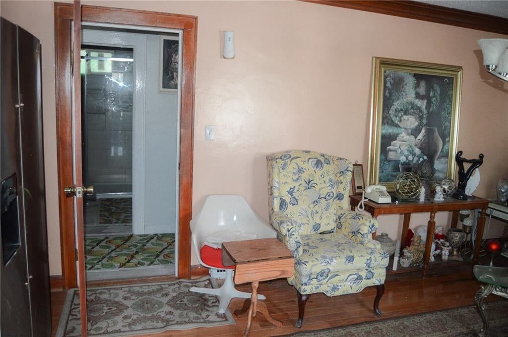 2503 Grandview Boulevard, Kansas City, KS: listing photo 3