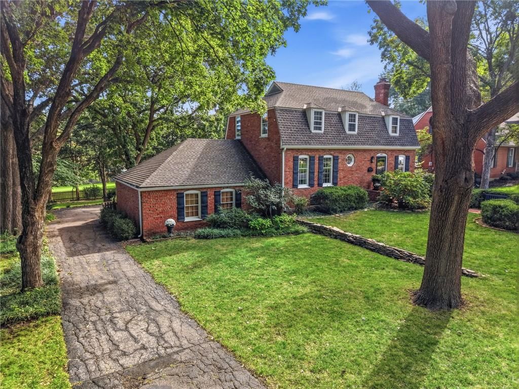 6837 Linden Street, Prairie Village, KS: listing photo 3