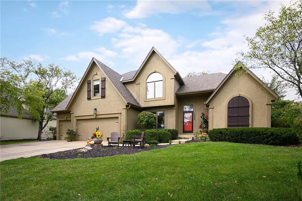 10830 S CEDAR NILES Boulevard, Olathe, KS: listing photo 2