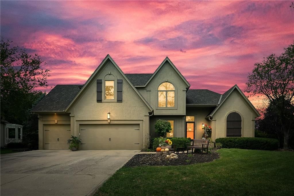 10830 S CEDAR NILES Boulevard, Olathe, KS