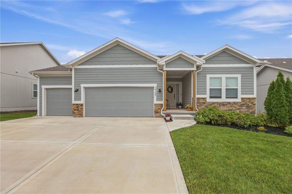18109 Haskins Street, Overland Park, KS