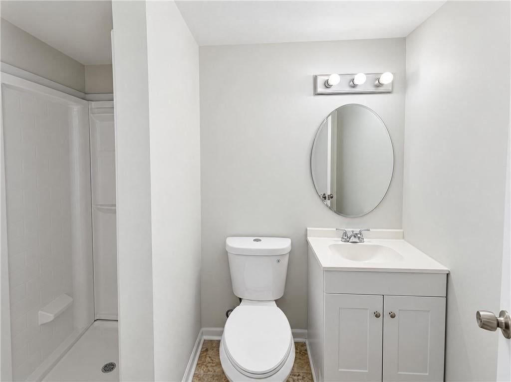 Photo 13 of 15 - 1400 NW 65th Terrace, Kansas City, MO 64118