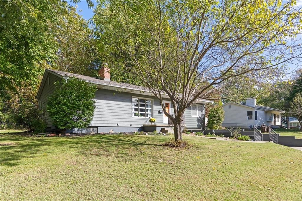 6612 W 85th Street, Overland Park, KS: listing photo 3