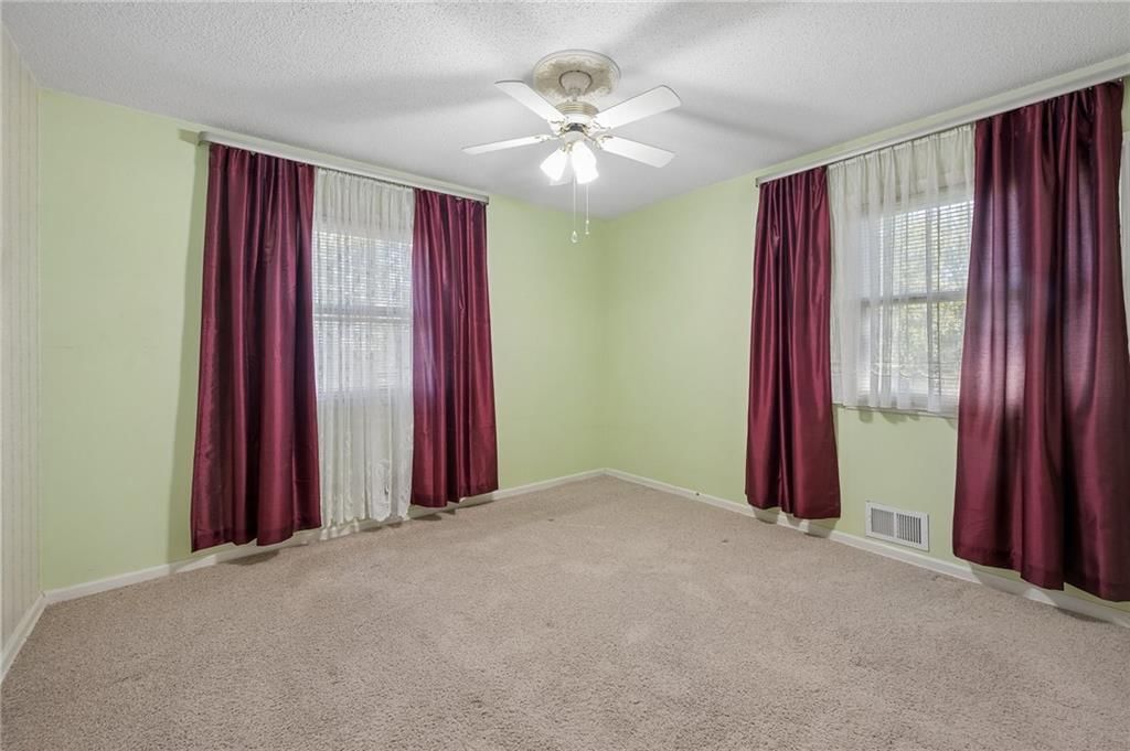 Photo 16 of 30 - 7413 NW 84th Terrace, Kansas City, MO 64153