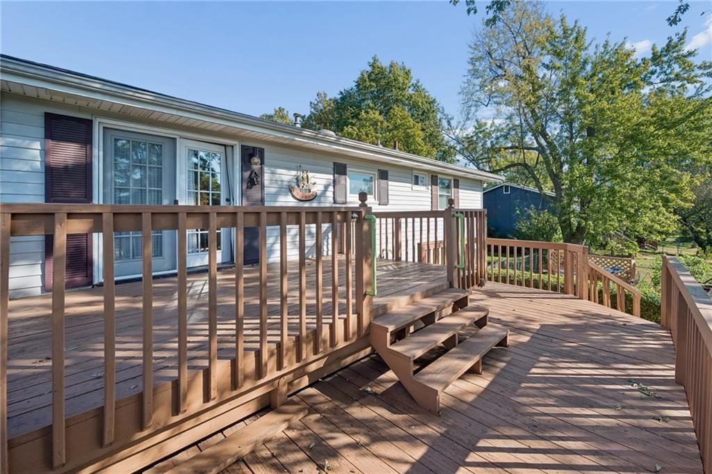 Deck and wood deck at 7413 NW 84th Terrace, Kansas City, MO 64153