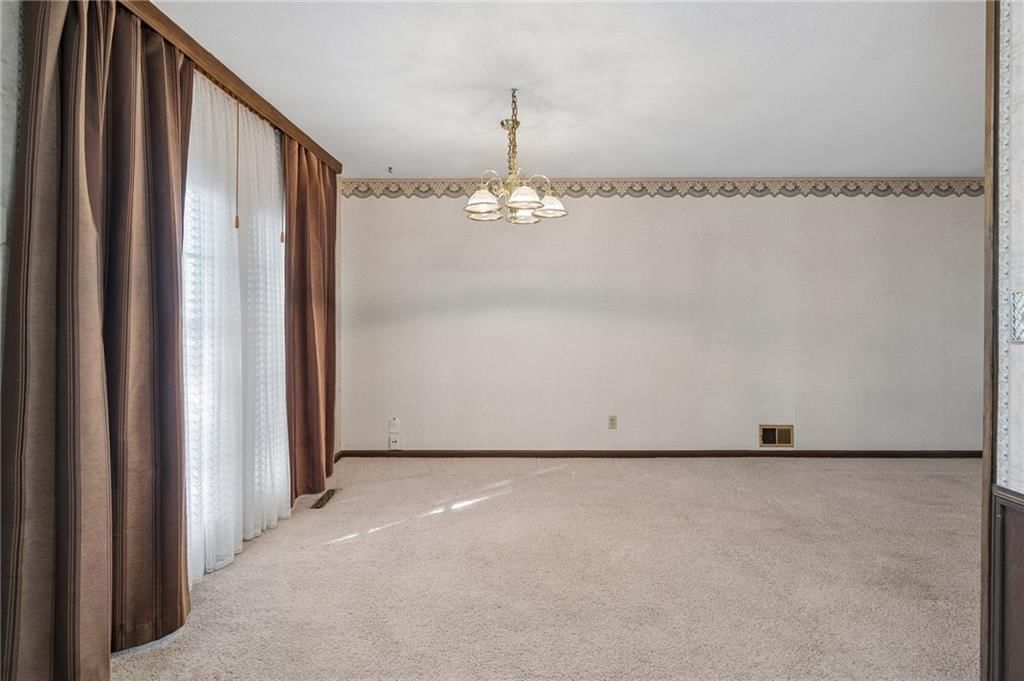 Photo 10 of 30 - 7413 NW 84th Terrace, Kansas City, MO 64153