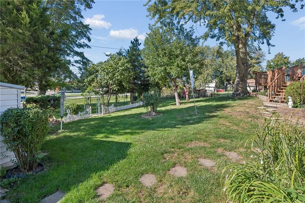 Big backyard at 7413 NW 84th Terrace, Kansas City, MO 64153