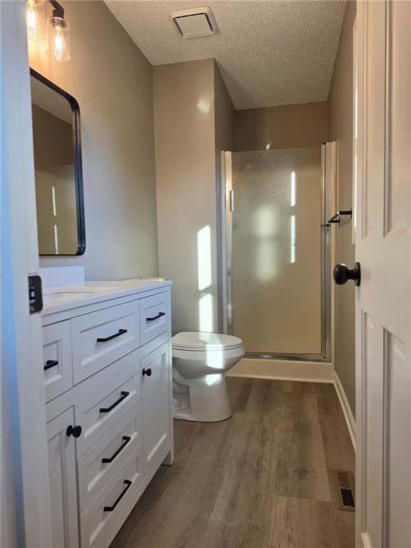 Photo 15 of 22 - 603 SE 21st Street, Oak Grove, MO 64075