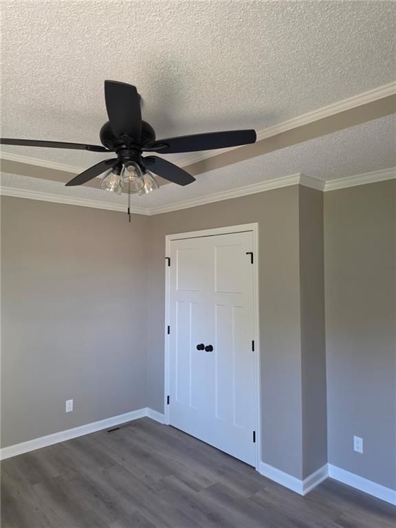 Tray ceiling at 603 SE 21st Street, Oak Grove, MO 64075