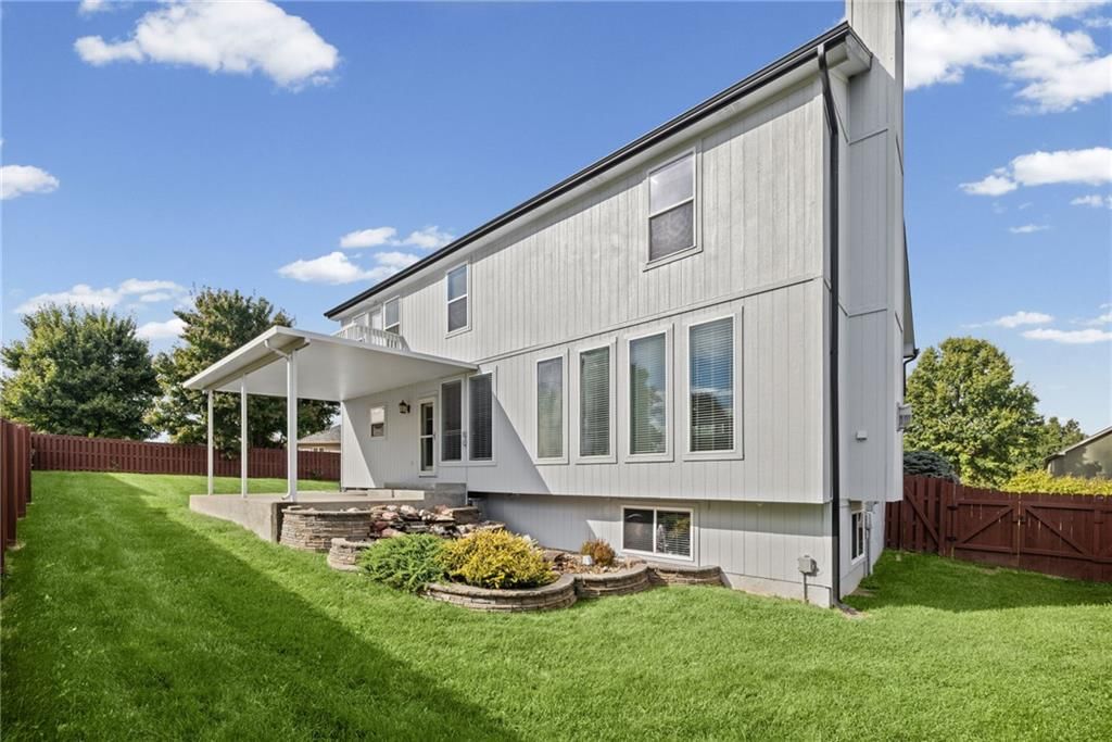 Photo 57 of 72 - 1703 NE 181st Terrace, Smithville, MO 64089