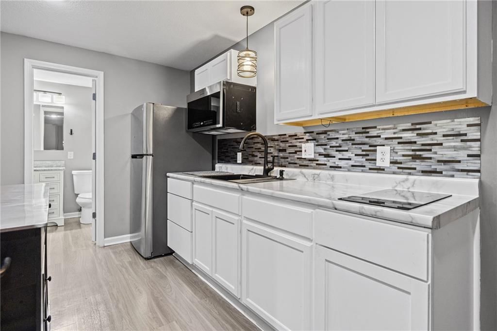 Photo 43 of 72 - 1703 NE 181st Terrace, Smithville, MO 64089