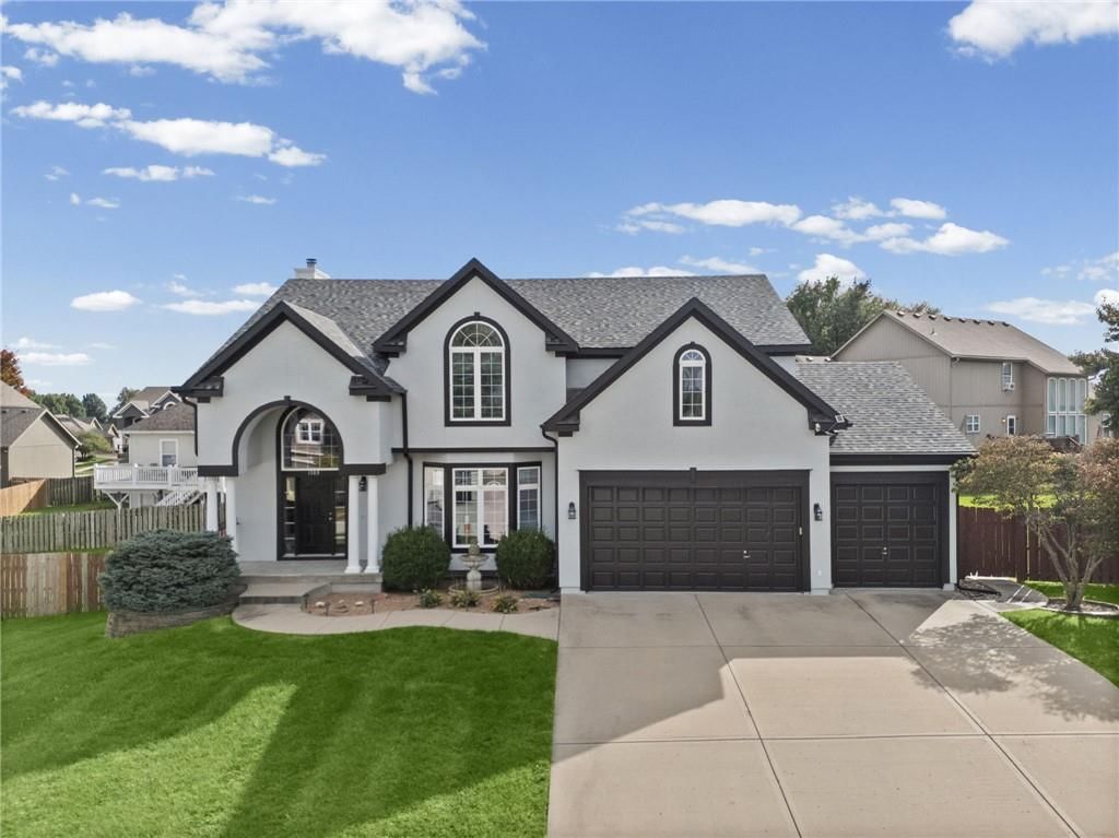 1703 NE 181st Terrace, Smithville, MO