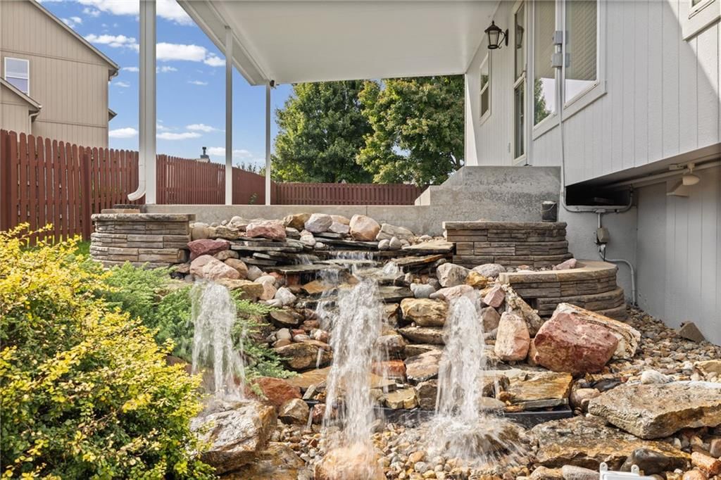 Outdoor fireplace at 1703 NE 181st Terrace, Smithville, MO 64089